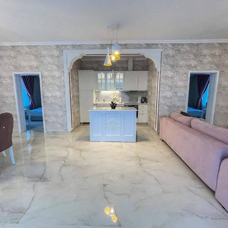 Enina Diamond Villas מראה חיצוני תמונה