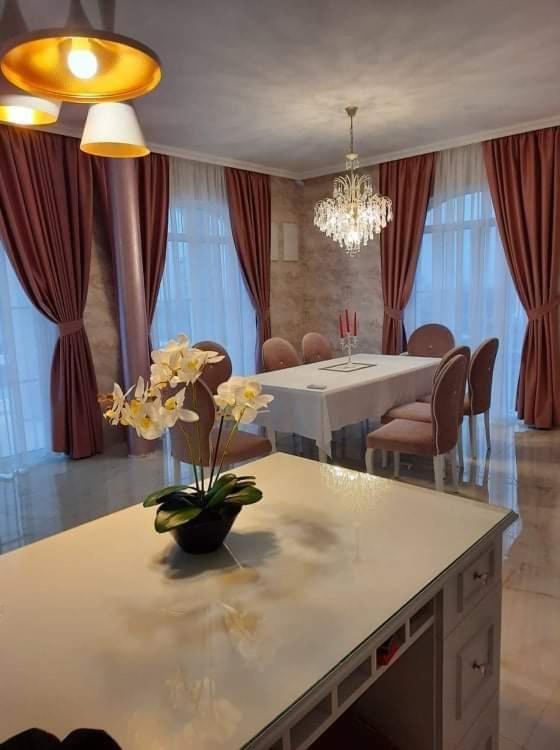 Enina Diamond Villas מראה חיצוני תמונה
